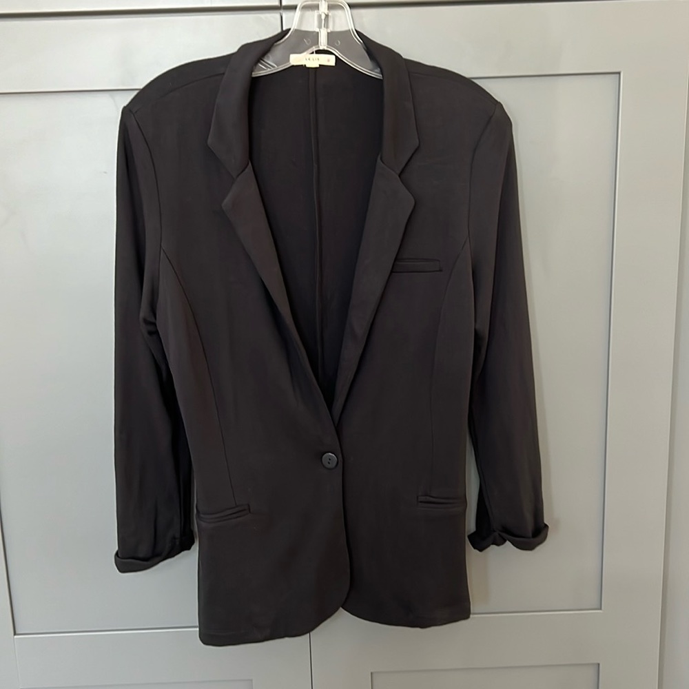 {Le Lis}Sz S Black French Terry Cloth Single Button Closure Blazer